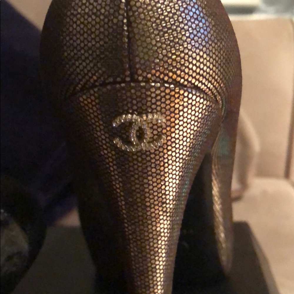 Chanel light gold pumps - Picture 4 of 7
